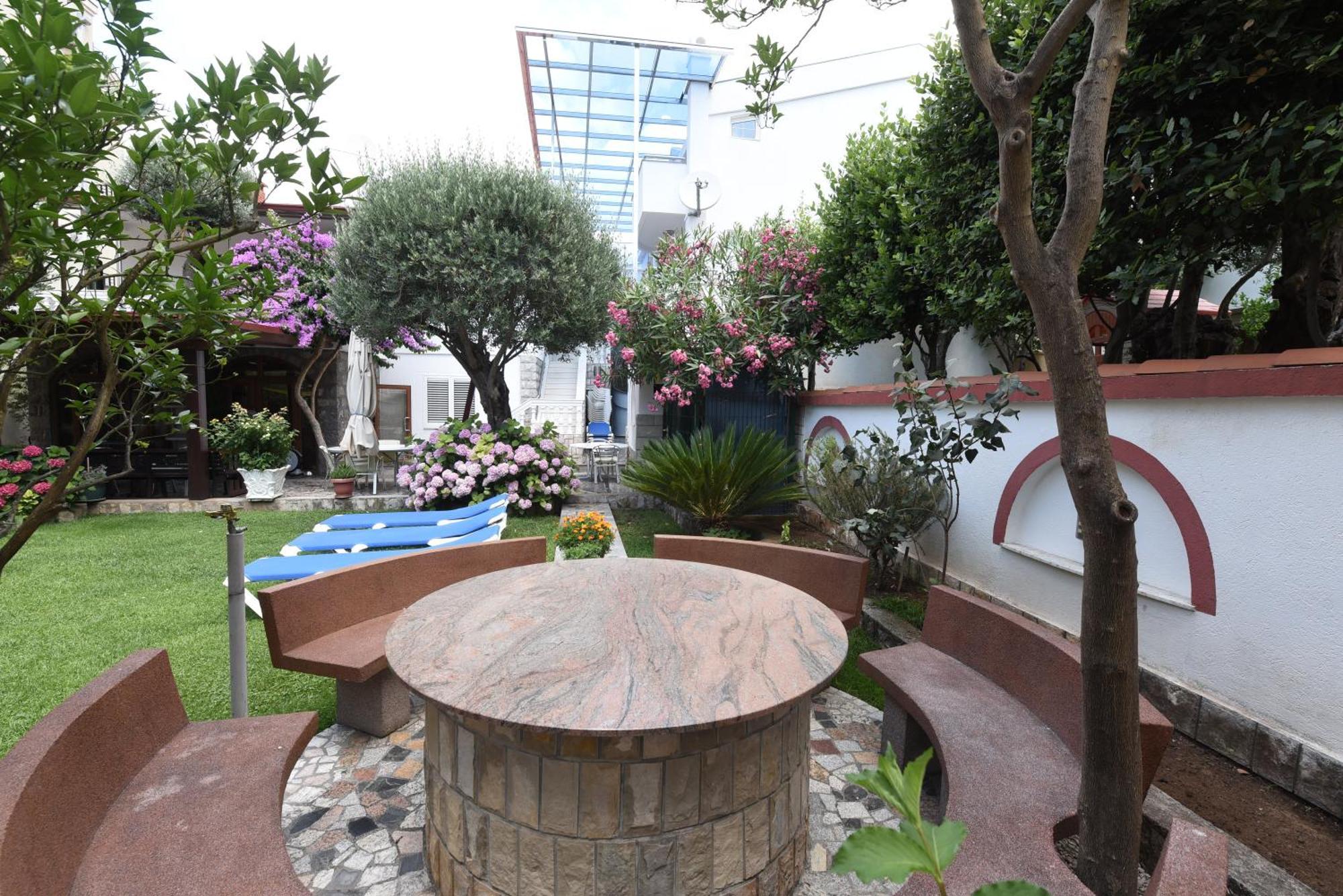 Homestay Nikolas Jelena